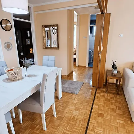 Old Town View アパート ベオグラード